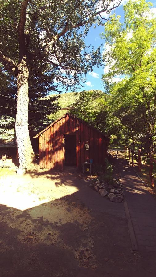 Bristol Cabins Lava Hot Springs Exterior foto